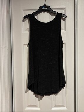 Old Navy Charcoal Black Scoop Tank